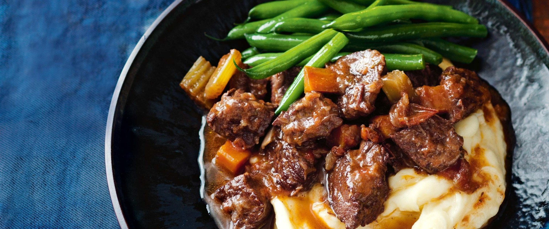Cook Delicious Meals with a Slow Cooker
